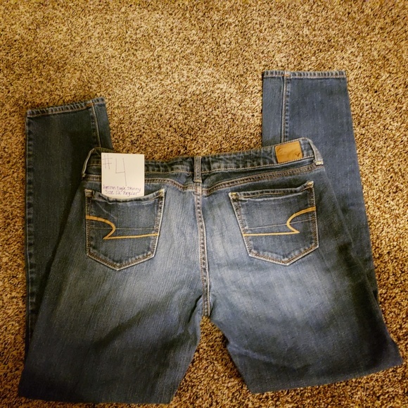 Like new American Eagle Jeans - Picture 4 of 4